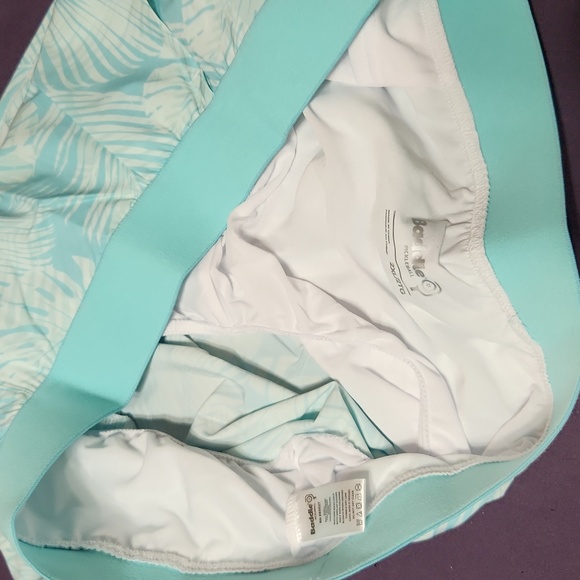Pickleball Shorts BADDLE Women’s XXL 5” Inseam, Inner liner, Aqua NWT - Picture 3 of 14